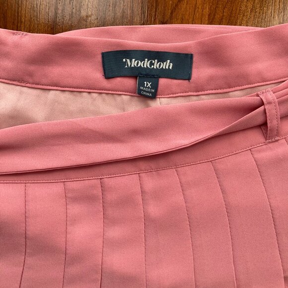 Modcloth Purely Pretty Pleated Skirt in Pink - Picture 5 of 5